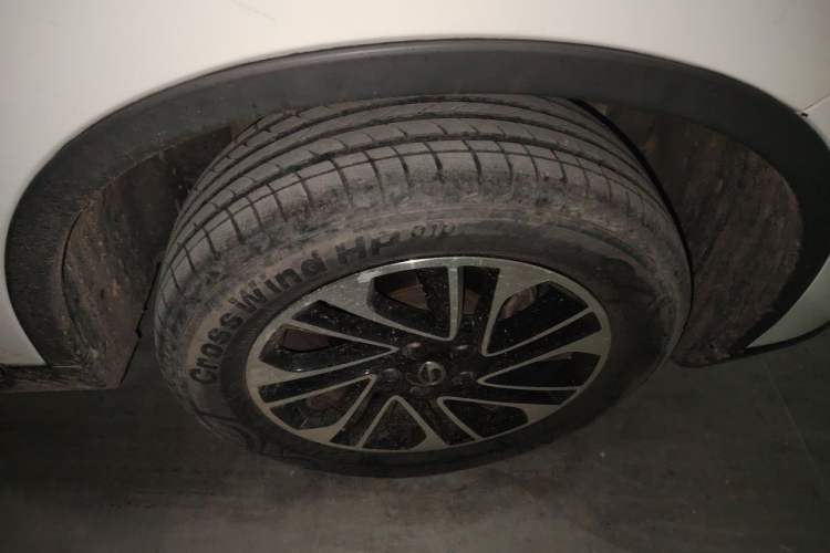 Used GAC Trumpchi GS4 2017 200T Manual Two-Wheel Drive Elite Edition Right Front Wheel Hub