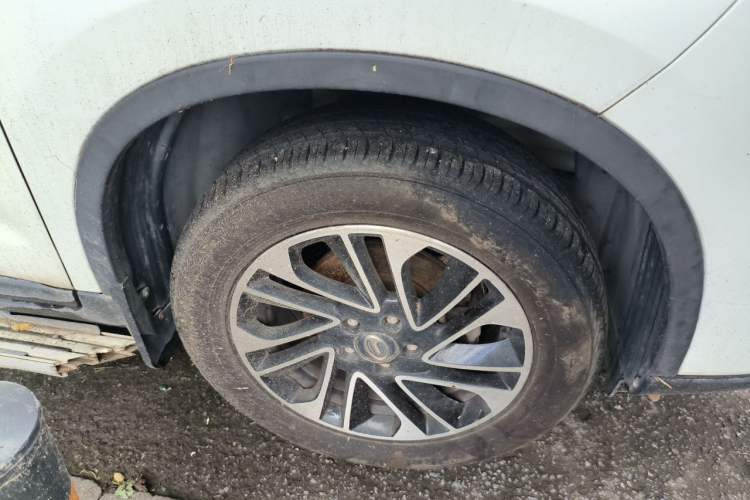 Used GAC Trumpchi GS4 2017 200T Manual Two-Wheel Drive Elite Edition Right Front Wheel Hub