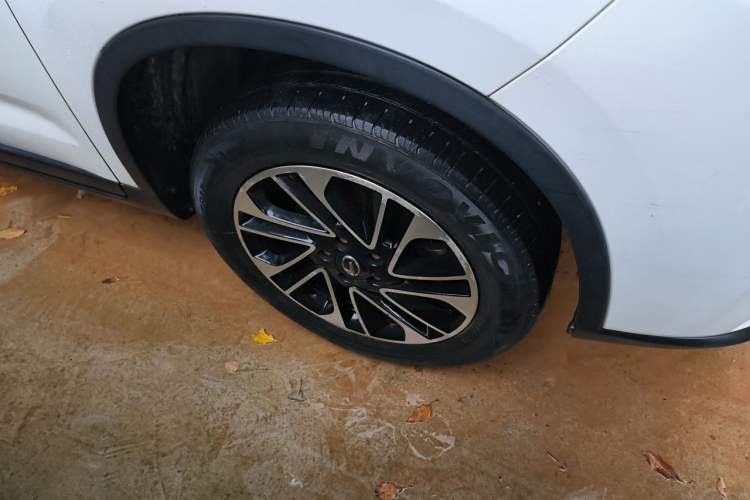 Used GAC Trumpchi GS4 2017 235T Automatic Two-Wheel Drive Elite Edition Right Front Wheel Hub