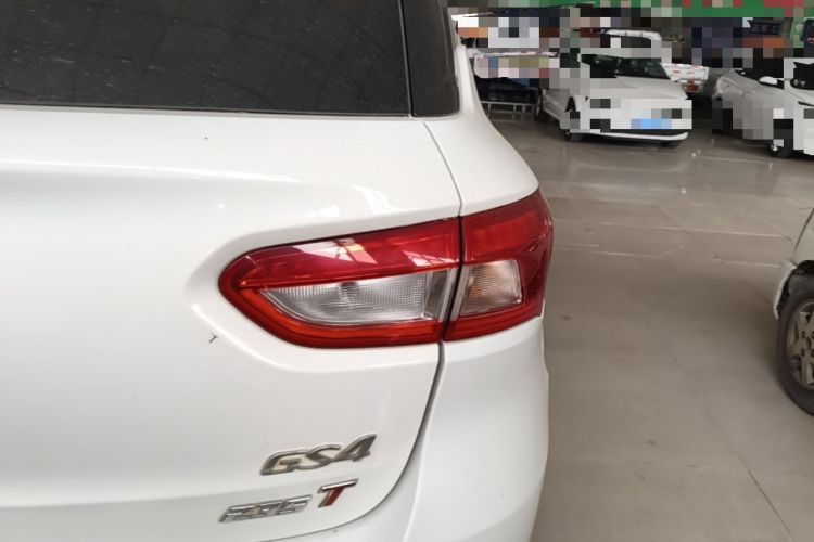 Used GAC Trumpchi GS4 2017 235T Manual Two-Wheel Drive Luxury Edition Right Rear Taillight