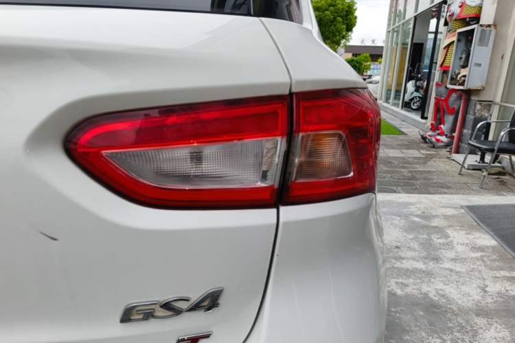 Used GAC Trumpchi GS4 2017 235T Automatic Two-Wheel Drive Elite Edition Right Rear Taillight