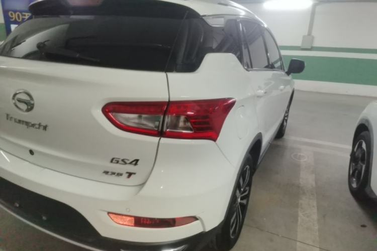 Used GAC Trumpchi GS4 2017 235T Automatic Two-Wheel Drive Luxury Smart Connectivity Version Right Rear Taillight