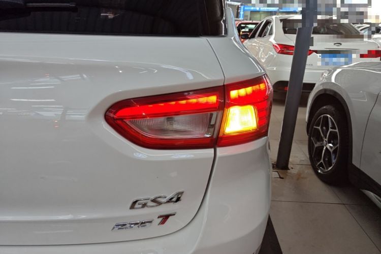 Used GAC Trumpchi GS4 2017 235T Automatic Two-Wheel Drive Elite Edition Right Rear Taillight