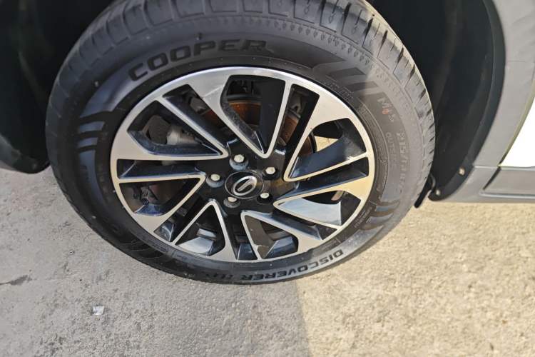 Used GAC Trumpchi GS4 2017 235T Automatic Two-Wheel Drive Elite Edition Right Rear Wheel Hub