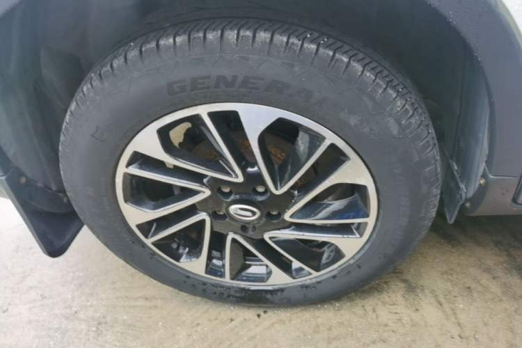 Used GAC Trumpchi GS4 2017 200T Manual Two-Wheel Drive Elite Edition Right Rear Wheel Hub