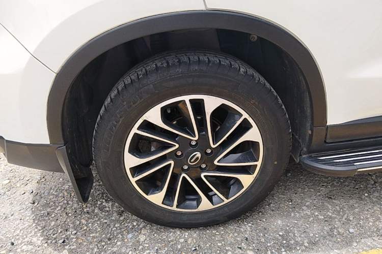 Used GAC Trumpchi GS4 2017 200T G-DCT Two-Wheel Drive Elite Edition Right Rear Wheel Hub