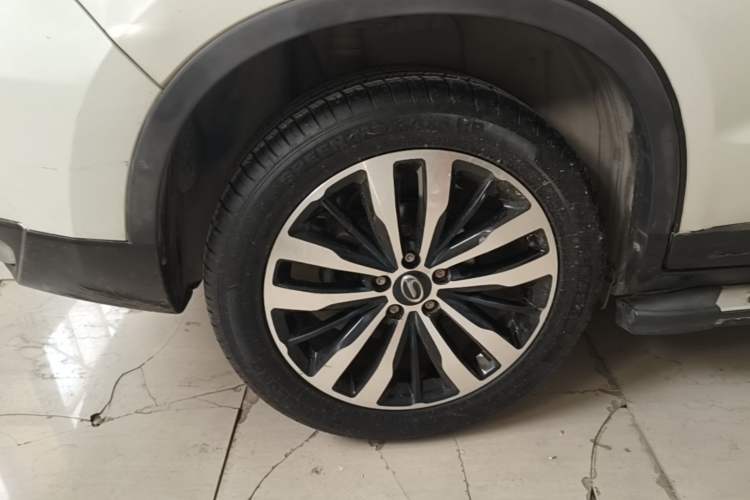 Used GAC Trumpchi GS4 2017 235T Manual Two-Wheel Drive Luxury Edition Right Rear Wheel Hub