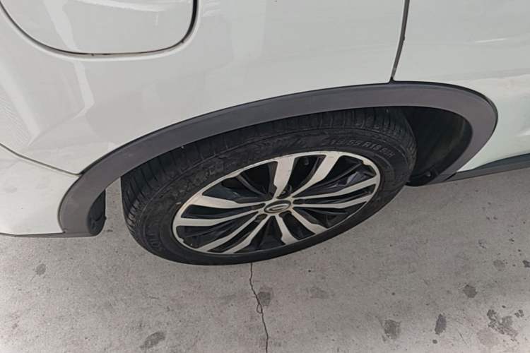 Used GAC Trumpchi GS4 2017 235T Manual Two-Wheel Drive Luxury Edition Right Rear Wheel Hub