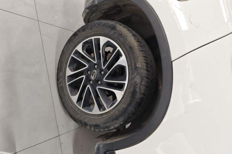 Used GAC Trumpchi GS4 2017 235T Automatic Two-Wheel Drive Elite Edition Right Rear Wheel Hub