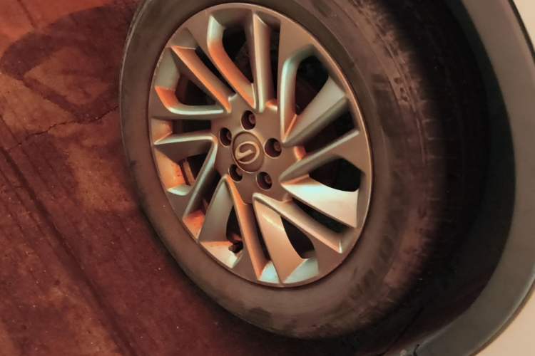 Used GAC Trumpchi GS4 2017 200T G-DCT Two-Wheel Drive Comfort Edition Right Rear Wheel Hub