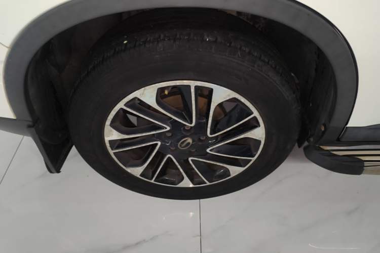 Used GAC Trumpchi GS4 2017 200T G-DCT Two-Wheel Drive Elite Edition Right Rear Wheel Hub