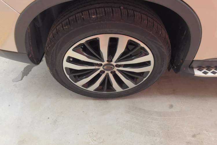 Used GAC Trumpchi GS4 2017 235T Manual Two-Wheel Drive Luxury Edition Right Rear Wheel Hub