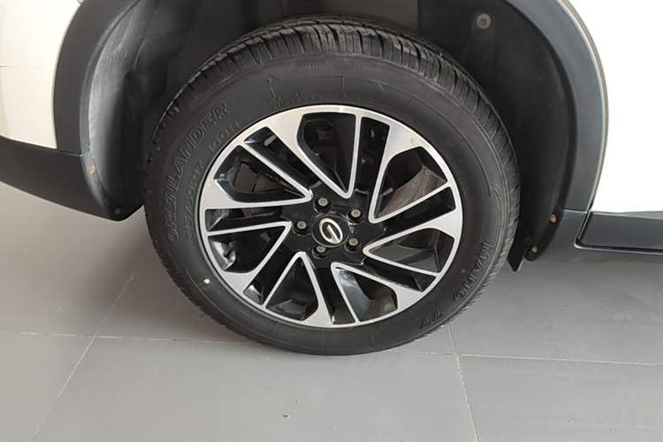 Used GAC Trumpchi GS4 2017 235T Automatic Two-Wheel Drive Elite Edition Right Rear Wheel Hub