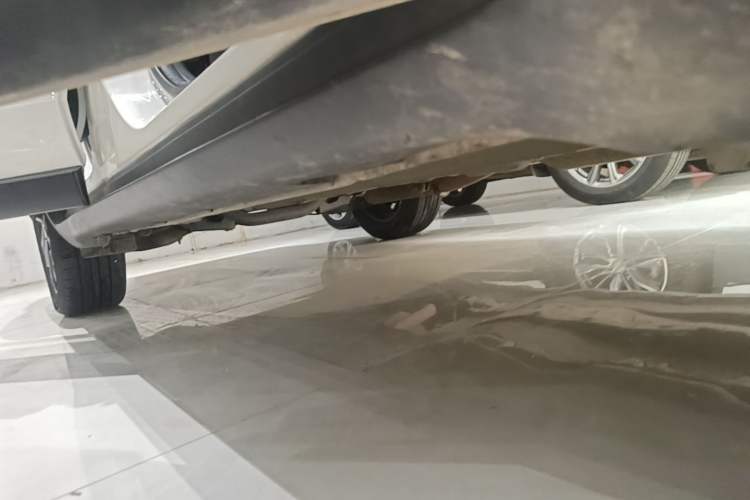 Used GAC Trumpchi GS4 2017 200T G-DCT Two-Wheel Drive Elite Edition Right Side Sill