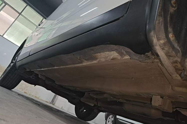 Used GAC Trumpchi GS4 2017 235T Automatic Two-Wheel Drive Elite Edition Right Side Sill