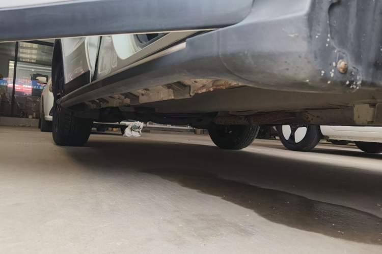 Used GAC Trumpchi GS4 2017 235T Automatic Two-Wheel Drive Elite Edition Right Side Sill