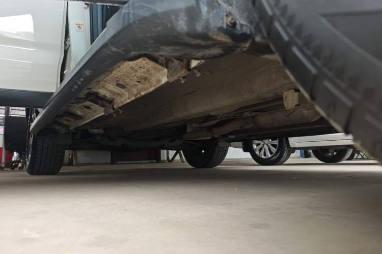 Used GAC Trumpchi GS4 2017 235T G-DCT Two-Wheel Drive Elite Edition Right Side Sill