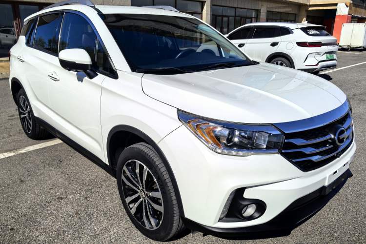 Used GAC Trumpchi GS4 2017 235T Automatic Two-Wheel Drive Luxury Smart Connectivity Version Roof