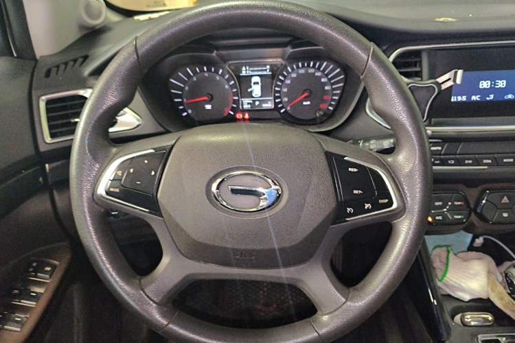 Used GAC Trumpchi GS4 2017 235T Automatic Two-Wheel Drive Elite Edition Steering Wheel