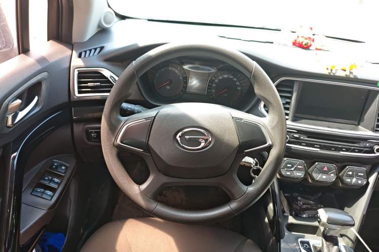 Used GAC Trumpchi GS4 2017 200T G-DCT Two-Wheel Drive Comfort Edition Steering Wheel