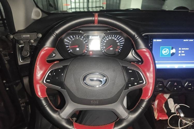 Used GAC Trumpchi GS4 2017 200T G-DCT Two-Wheel Drive Elite Edition Steering Wheel