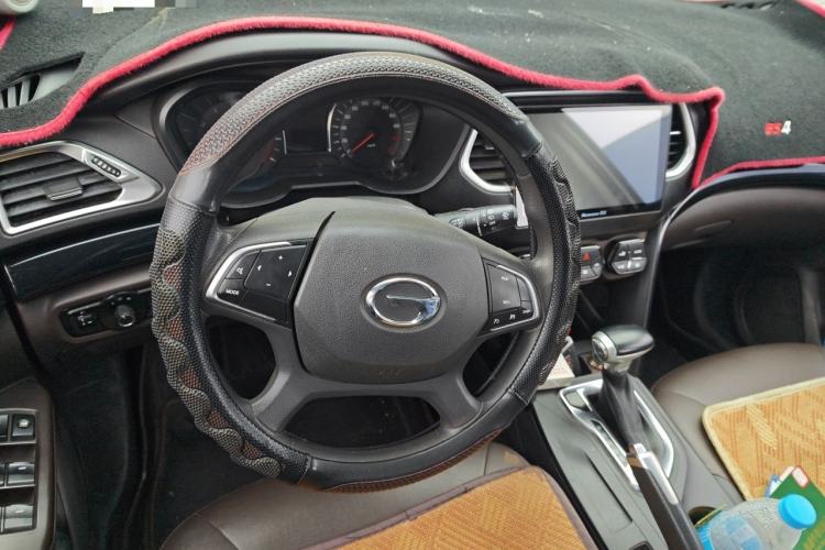 Used GAC Trumpchi GS4 2017 200T G-DCT Two-Wheel Drive Elite Edition Steering Wheel