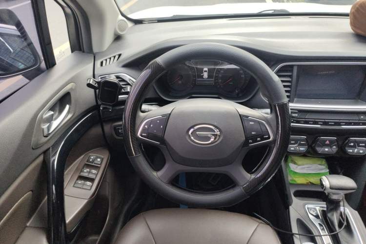Used GAC Trumpchi GS4 2017 235T Automatic Two-Wheel Drive Elite Edition Steering Wheel