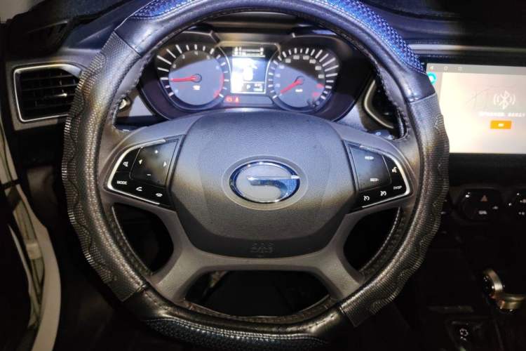 Used GAC Trumpchi GS4 2017 235T G-DCT Two-Wheel Drive Luxury Edition Steering Wheel