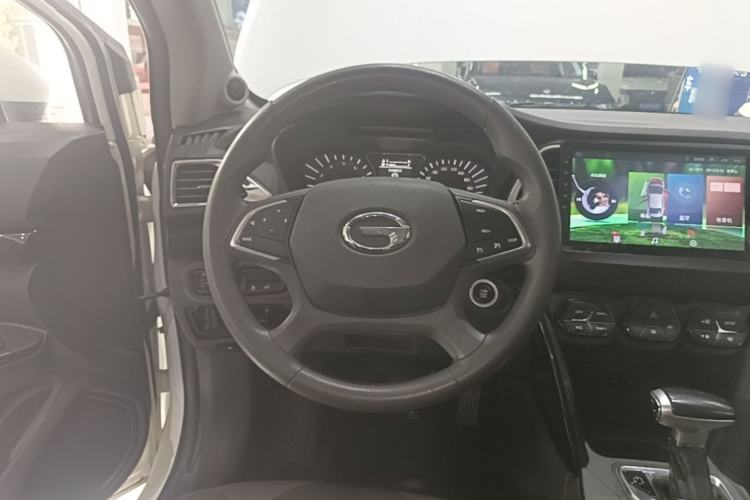 Used GAC Trumpchi GS4 2017 200T G-DCT Two-Wheel Drive Elite Edition Steering Wheel