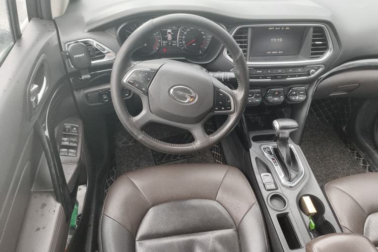 Used GAC Trumpchi GS4 2017 235T Automatic Two-Wheel Drive Luxury Smart Connectivity Version Steering Wheel
