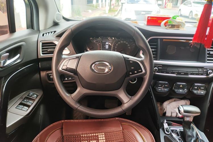 Used GAC Trumpchi GS4 2017 235T Automatic Two-Wheel Drive Elite Edition Steering Wheel