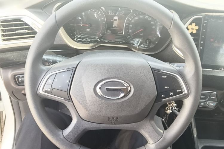 Used GAC Trumpchi GS4 2017 200T Manual Two-Wheel Drive Elite Edition Steering Wheel