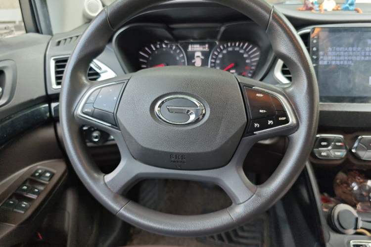 Used GAC Trumpchi GS4 2017 235T Automatic Two-Wheel Drive Elite Edition Steering Wheel