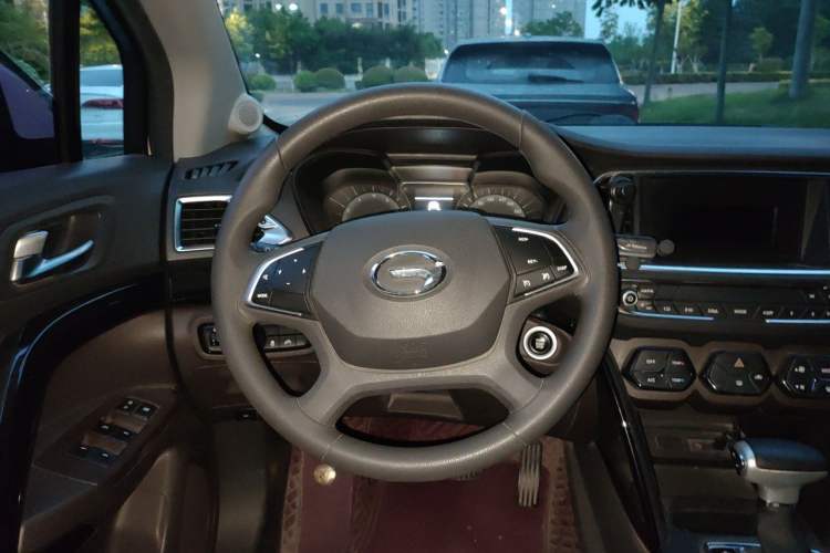 Used GAC Trumpchi GS4 2017 235T Automatic Two-Wheel Drive Elite Edition Steering Wheel