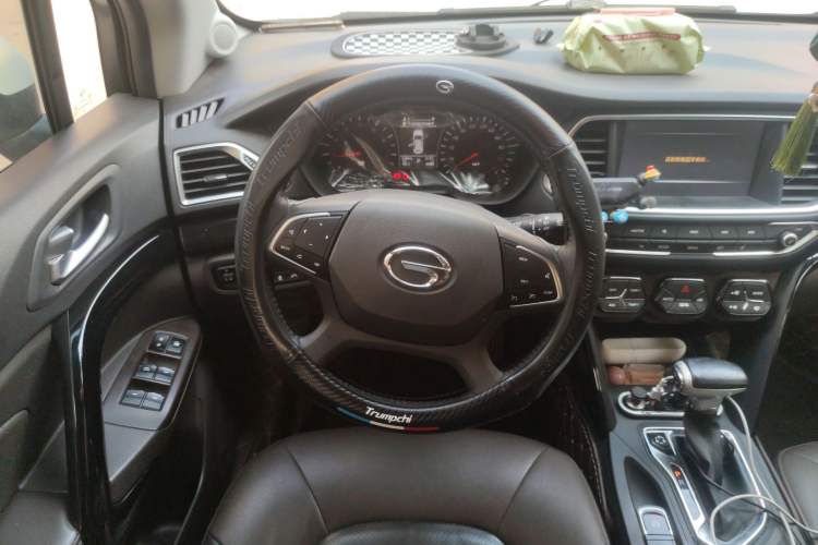 Used GAC Trumpchi GS4 2017 235T Automatic Two-Wheel Drive Luxury Smart Connectivity Version Steering Wheel