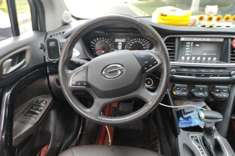 Used GAC Trumpchi GS4 2017 235T G-DCT Two-Wheel Drive Luxury Edition Steering Wheel