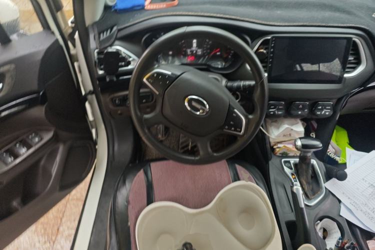 Used GAC Trumpchi GS4 2017 200T G-DCT Two-Wheel Drive Elite Edition Steering Wheel