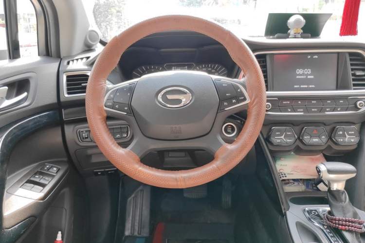 Used GAC Trumpchi GS4 2017 235T Automatic Two-Wheel Drive Luxury Smart Connectivity Version Steering Wheel