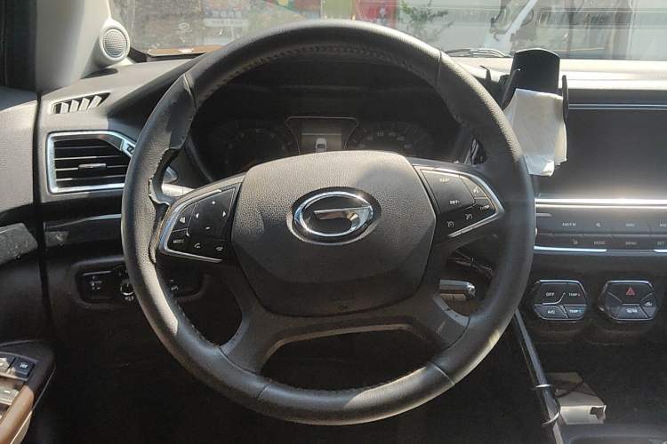 Used GAC Trumpchi GS4 2017 200T Manual Two-Wheel Drive Luxury Edition Steering Wheel