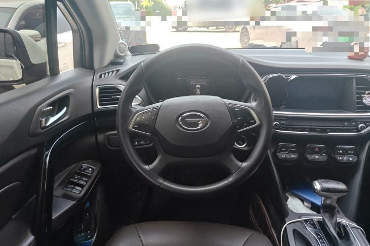 Used GAC Trumpchi GS4 2017 235T Automatic Two-Wheel Drive Elite Edition Steering Wheel