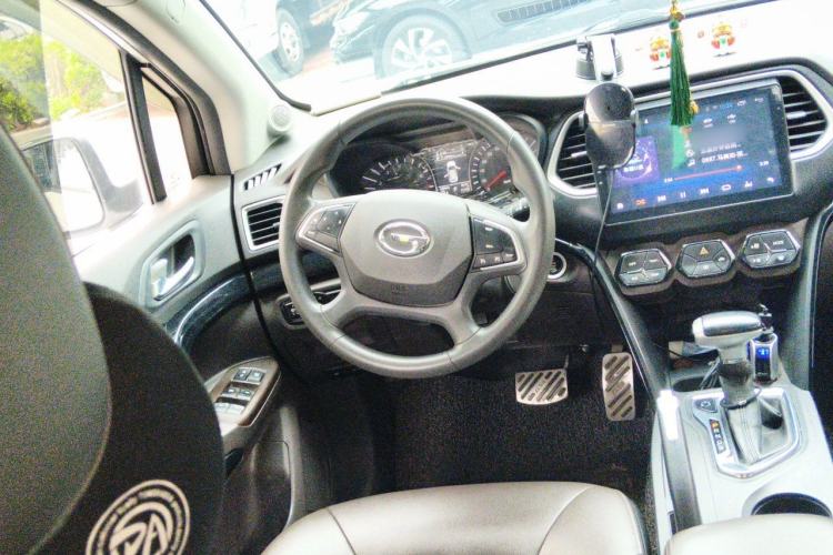Used GAC Trumpchi GS4 2017 200T G-DCT Two-Wheel Drive Elite Edition Steering Wheel