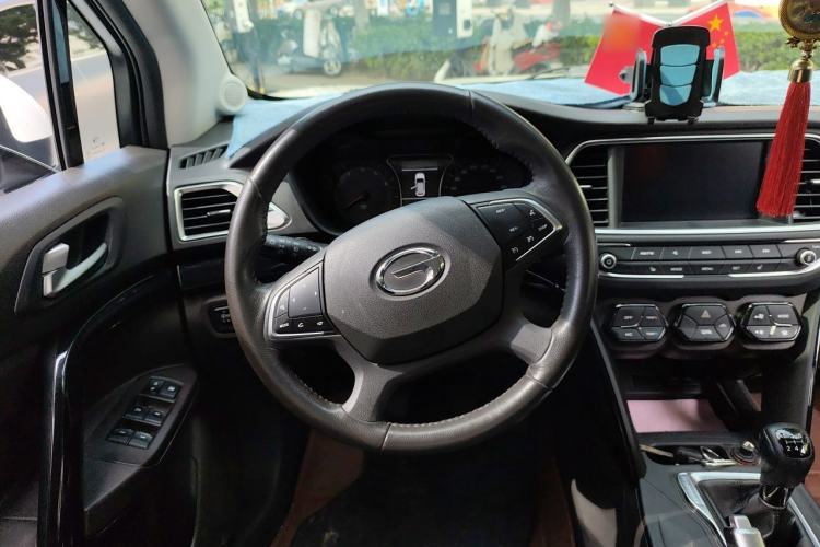 Used GAC Trumpchi GS4 2017 235T Manual Two-Wheel Drive Luxury Edition Steering Wheel