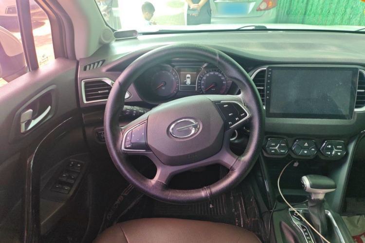 Used GAC Trumpchi GS4 2017 235T Automatic Two-Wheel Drive Elite Edition Steering Wheel