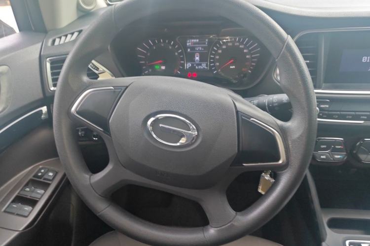 Used GAC Trumpchi GS4 2017 200T G-DCT Two-Wheel Drive Comfort Edition Steering Wheel