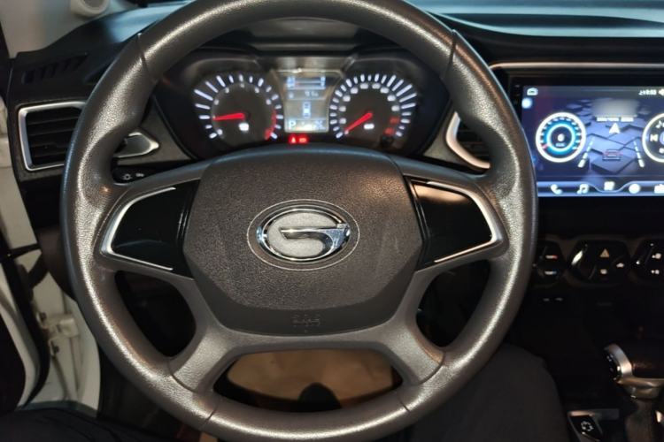 Used GAC Trumpchi GS4 2017 200T G-DCT Two-Wheel Drive Comfort Edition Steering Wheel