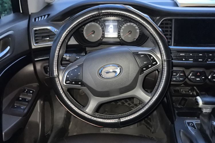 Used GAC Trumpchi GS4 2017 235T Automatic Two-Wheel Drive Luxury Smart Connectivity Version Steering Wheel