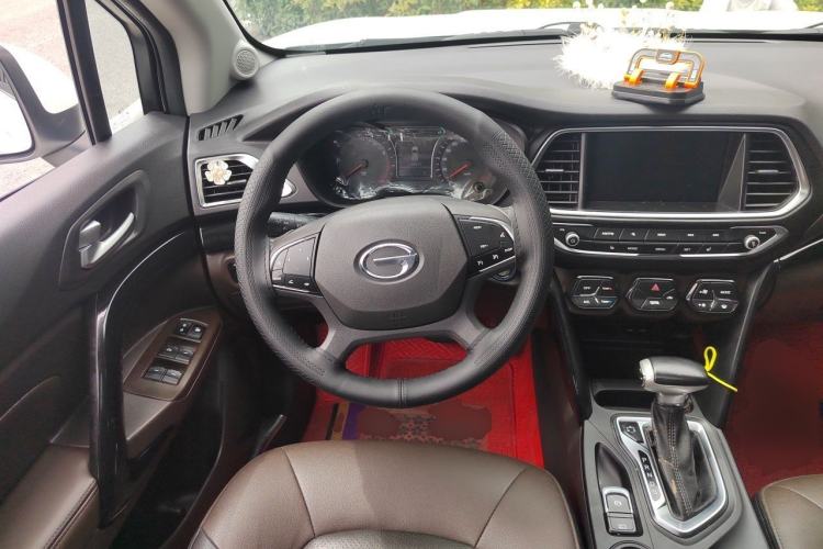 Used GAC Trumpchi GS4 2017 235T G-DCT Two-Wheel Drive Luxury Edition Steering Wheel