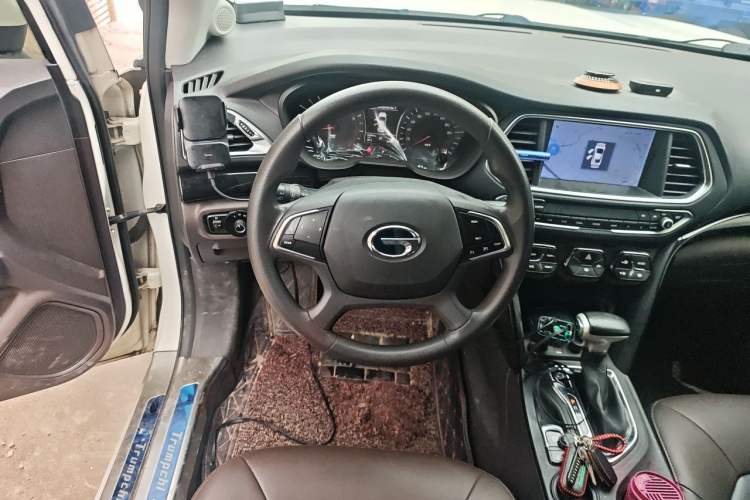 Used GAC Trumpchi GS4 2017 235T Automatic Two-Wheel Drive Elite Edition Steering Wheel