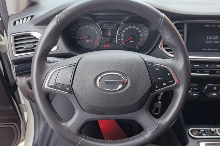 Used GAC Trumpchi GS4 2017 235T Manual Two-Wheel Drive Luxury Edition Steering Wheel