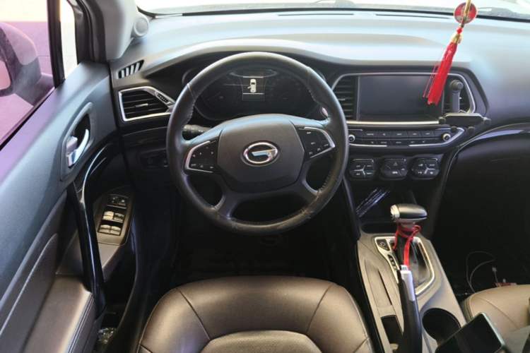 Used GAC Trumpchi GS4 2017 200T G-DCT Two-Wheel Drive Luxury Edition Steering Wheel
